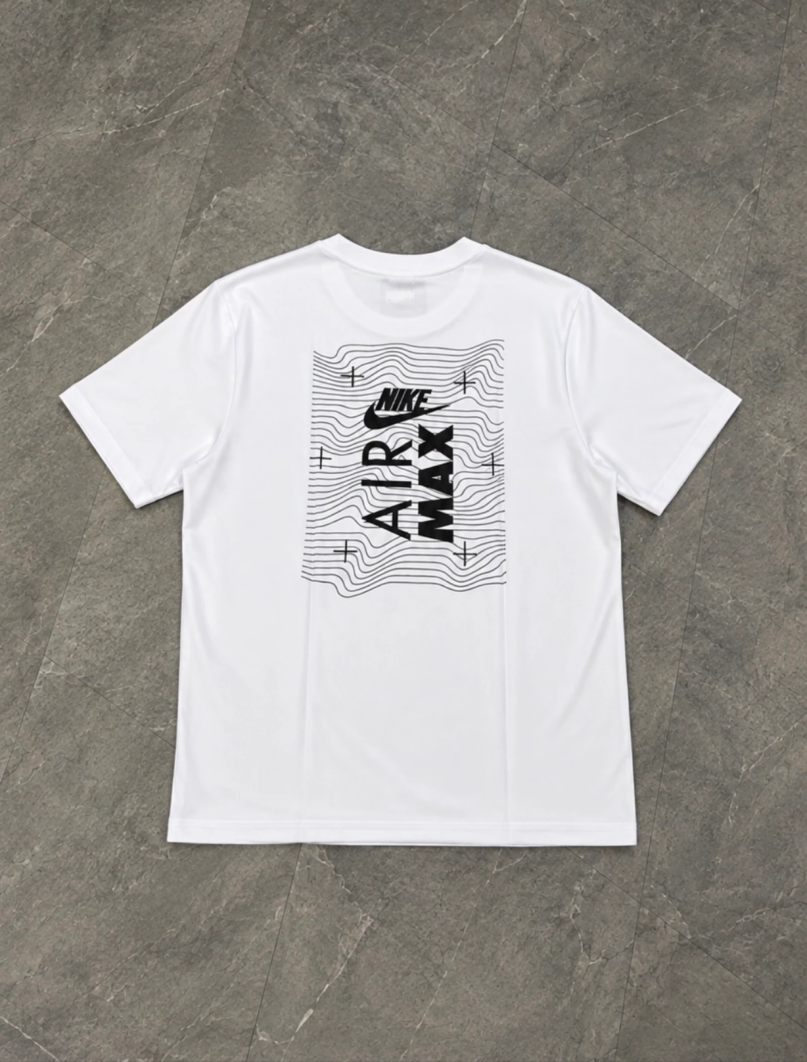 Camiseta Nike Air Max blanca estampada 